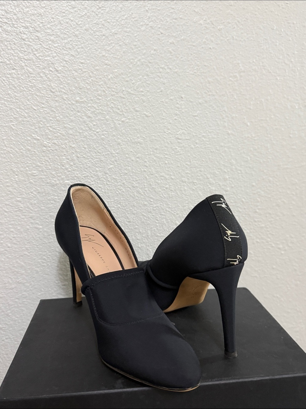 Giuseppe Zanotti Black Pointed-Toe Stiletto Pumps